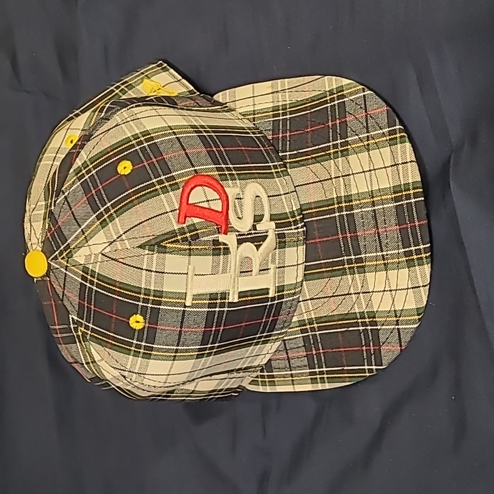 Leader × New Era Fitted Cap (Rare)
